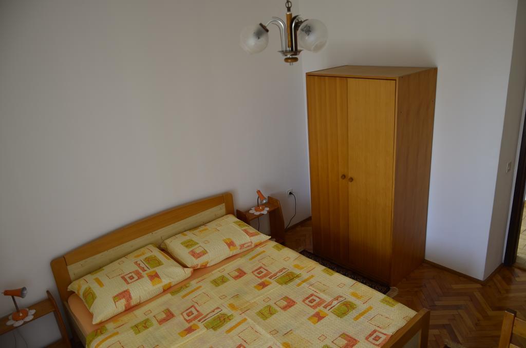 Apartment Anton Pinezići 外观 照片