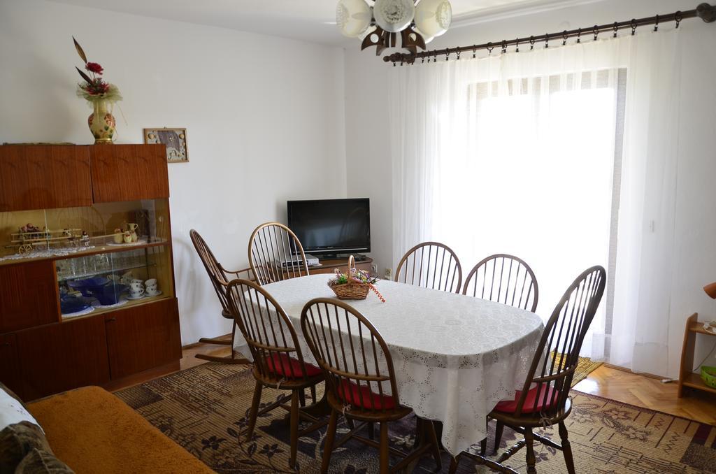 Apartment Anton Pinezići 外观 照片